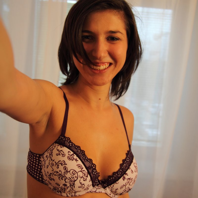 Escort Kaley de Veauville-lès-Baons